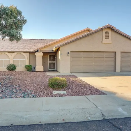 Pet-Friendly Yard! Home Near State Farm Stadium