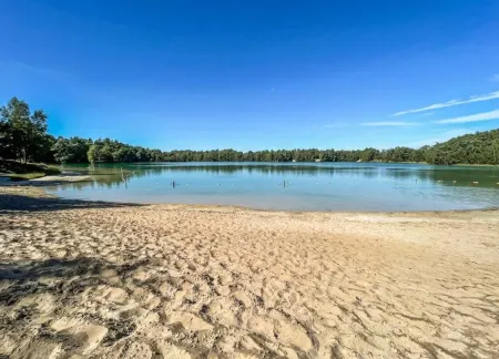 Chalet in Dutch Park with Garden and Terrace Отели в г. Hoogersmilde