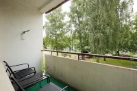 2BR Apt in Quiet Neighborhood Hotels in Abo
