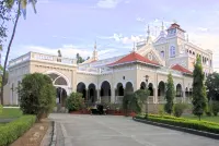 Crowne Plaza Pune City Centre Hotels near Empress Garden