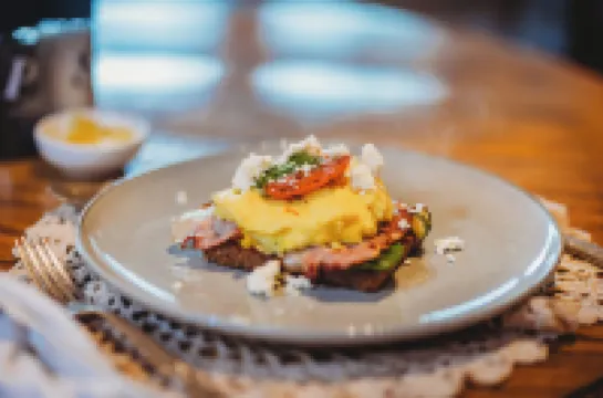 อะคอร์น เกสต์เฮาส์