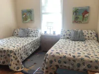 'Beneath the Branches' Cottage Steps to Golf, Tennis, Pool. Pet-Friendly!