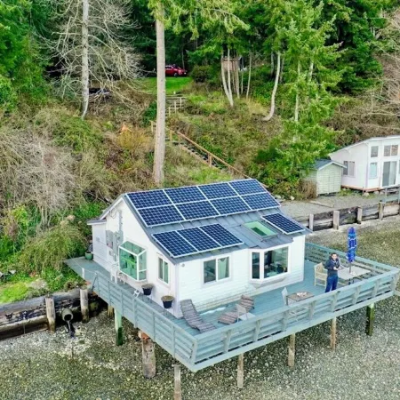 Overwater Eco Cottage on Vashon Island