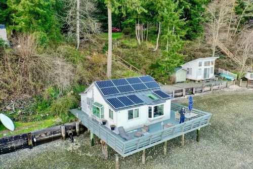 Overwater Eco Cottage on Vashon Island