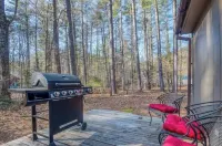 Close to downtown North Conway and Story Land, Game Room 콘웨이 호텔