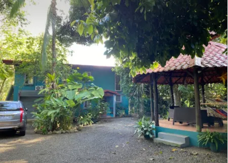 Slice Of Paradise Beach Bungalow, sleeps 2 - 5, full kitchen, 2 baths, AC, &more Отели в г. Савегре