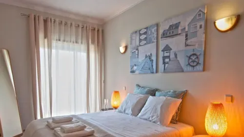 Cozy Beach Front with Rooftop