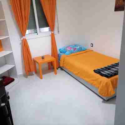 Clean apartment 25 km from the beach Rooms