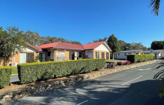 金字塔假日公園