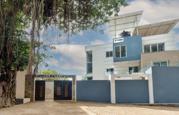 Treebo Midvalley Residence