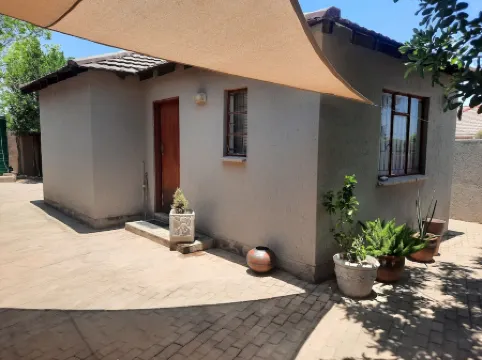 Located In Lulekani, phalaborwa