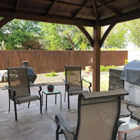 Mondavi Cottage - a VRBO  home perfect for university or medical Professionals
