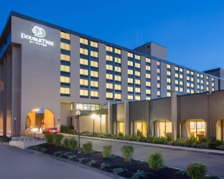 DoubleTree by Hilton Hotel Boston North Shore Hotels in Danvers