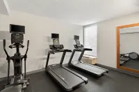 布里奇波特/克拉克斯堡歡朋飯店 - 健身房