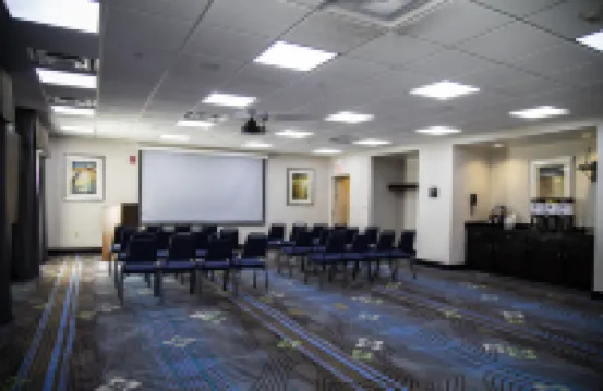 Hampton Inn & Suites Sharon