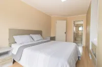 TRIPLEX HOUSE Hotels in Parolin