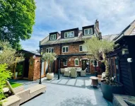 Little Woodside a beautiful New Forest self contained private luxury annexe Hotels in New Milton