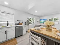 Chic & Fresh 2BSuite in Glendora Hotels in Glendora