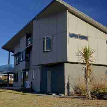 Executive Stay Tongariro Hotel Exterior