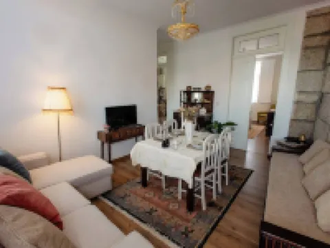 Casa de Pousada - É uma Casa de Campo no coração do Douro! Hotels in Cambres