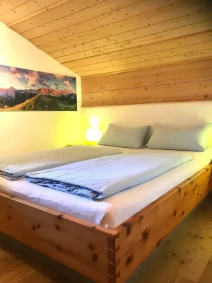 Family apartment with two separate bedrooms and unobstructed Zugspitze views