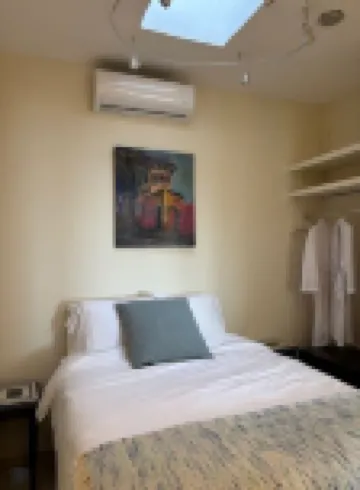 Private 3 bed 3 bath home with it's own pool and amazing ocean views.