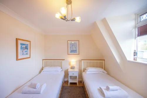 Beach View House - Self Catering Holiday Home - 50 yards from the beach