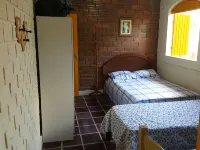 HOUSE OF THE FAMILY WANTED, BETWEEN THE RIVER AND THE SEA