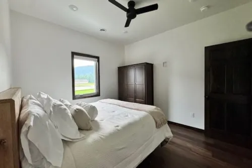 River Bluff Getaway – Main   1BR/1BA Modern Unit Near Mississippi River