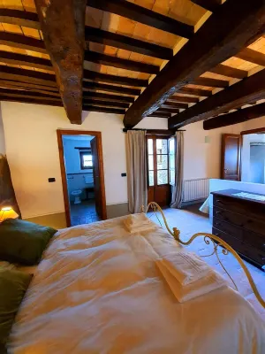 Borgo Fastelli - Sambuco Chalet in historical Borgo in Val d'Orcia Sarteano Castle附近的飯店