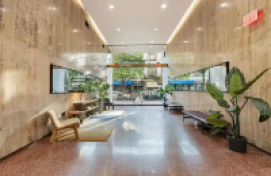Optimum - Downtown Oasis!