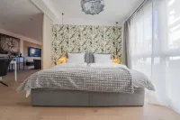 Marisol Design Apartment with private parking space