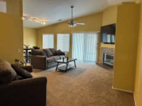 Walking distance to Stagecoach and Coachella Valley Music Festival.