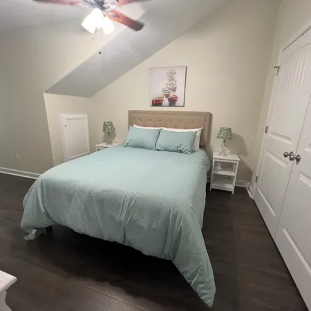 Home Sweet Home 3/2 Townhome Close to Downtown Thomasville