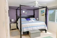 Paradise Palms 2BR Gated Community w Pool/Gym near Airport on Hip Strip Hotel a 