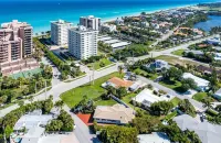 Luxury 3 Bedroom Private Home Walk to Beach