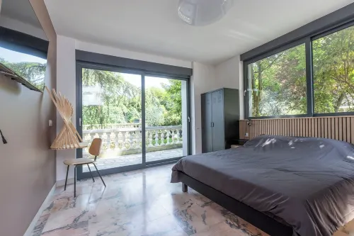 Charming villa on the banks of the Seine near Paris Hotels in Louveciennes