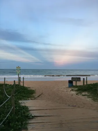 Manguinhos Mansion, a nature retreat in front of the sea
