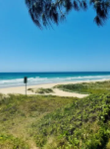 Family friendly, walking distance to beach and amenities