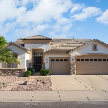 Sleeps 10 - Mins to DT Chandler/Gilbert - Pool  Gameroom