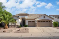 Sleeps 10 - Mins to DT Chandler/Gilbert - Pool  Gameroom