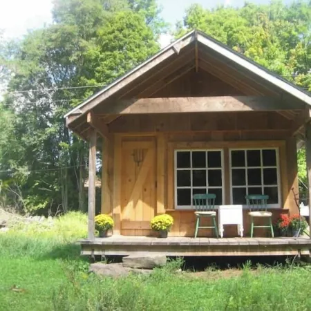 Farm Stay in Catskills FarmHand Cabin