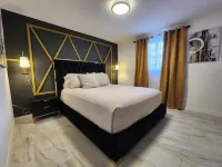 Mills House @WP. Sleeps 11 Renovated. Queen beds Hotels in Fairview Shores