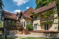 Luxurious 8,000 sq ft Private Villa in Budapest – Exclusive Retreat Hotels in 
