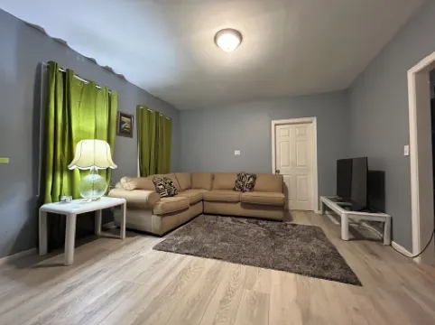 Cozy 3bd 1ba Free Parking