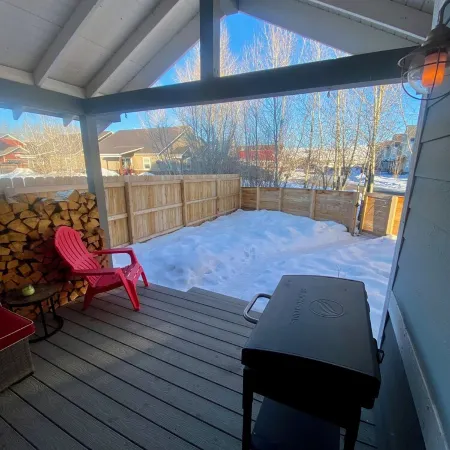Freestone Living. Charming Three bedroom house