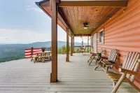 Mtn-View Cabin: Deck & Pets Welcome in Murphy - spa