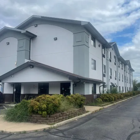 Super 8 by Wyndham Danville VA