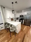 Modern Cozy Duplex with Backyard! - Boutique