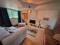 Spacious and comfortable house 15' from Lille - Cense du Quevaucamps Hotels in Leers
